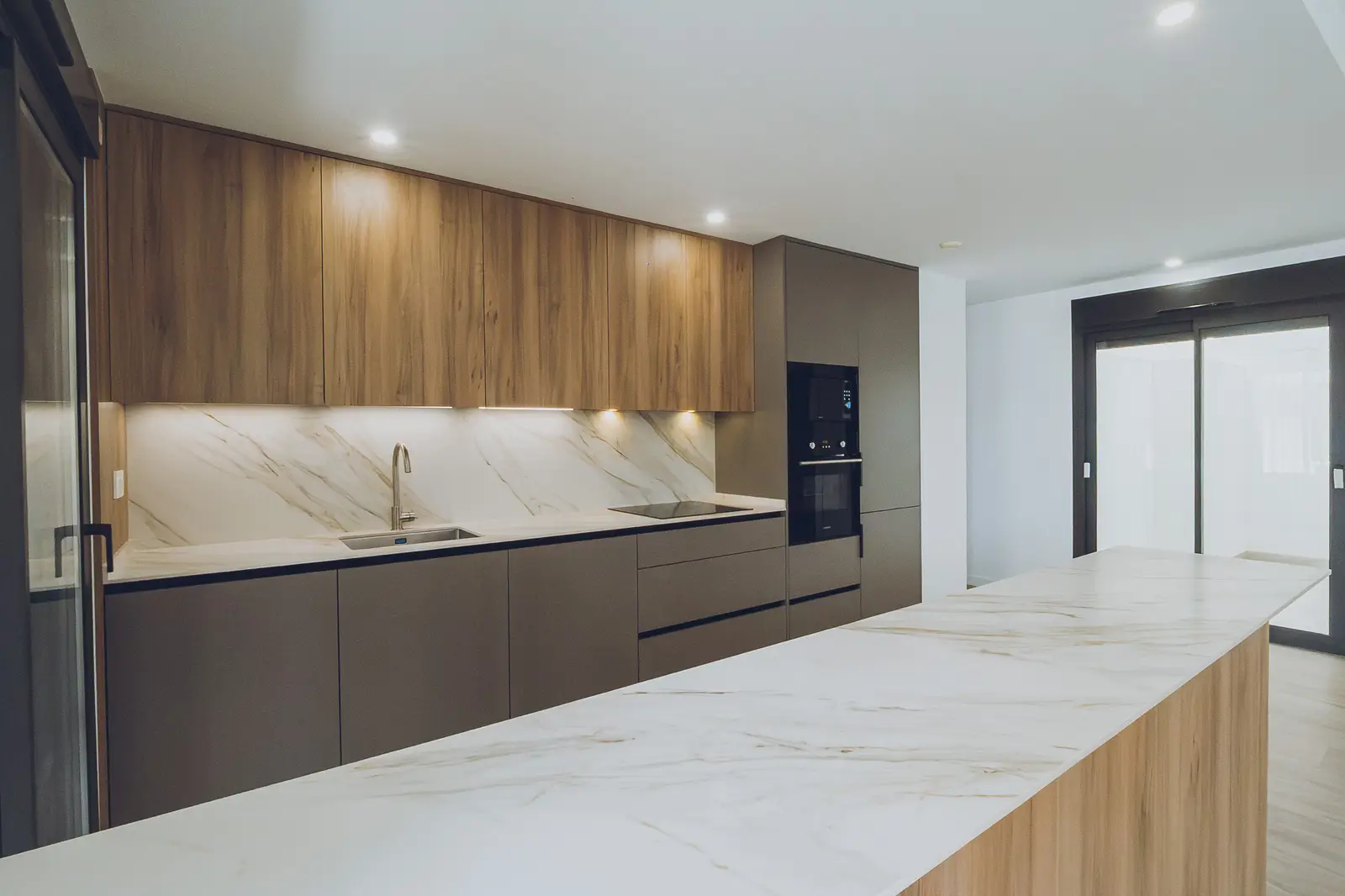 Redován Penthouse 5230 — photo 16
