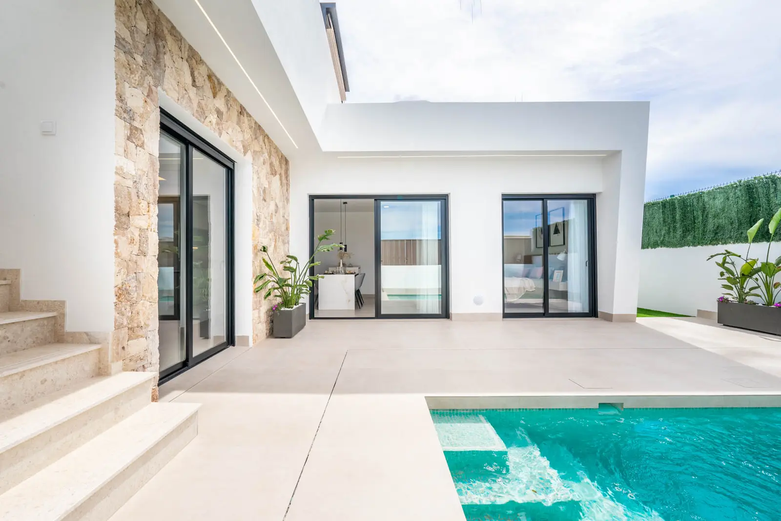 Roldán Villa 8489 — photo 40