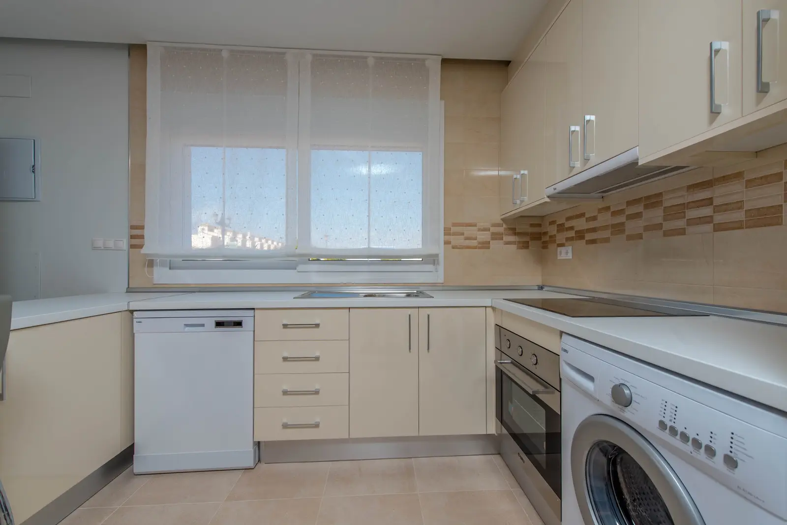 Los Alcázares Villa 6511 — photo 32