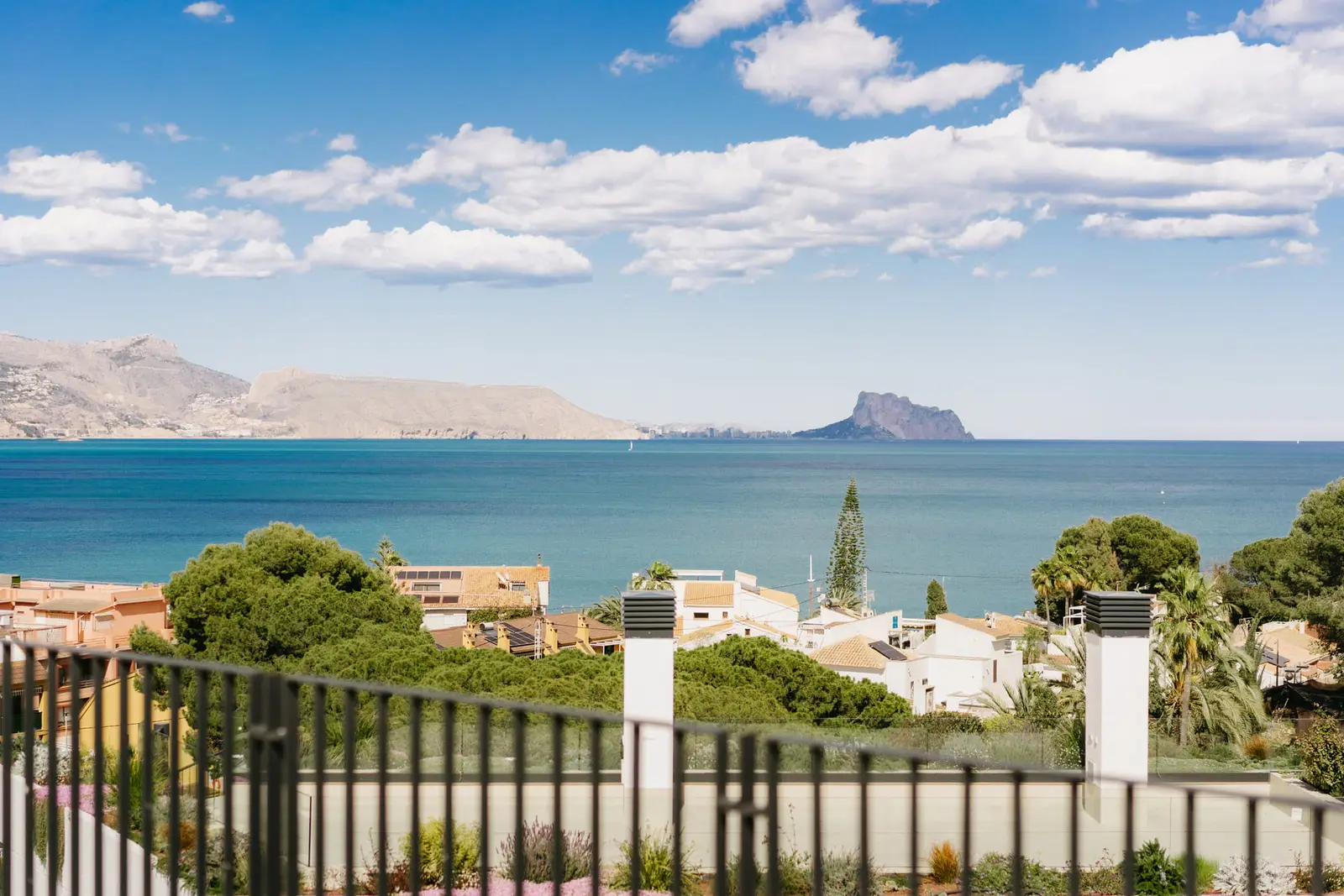 Serra Gelada Bay — photo 25