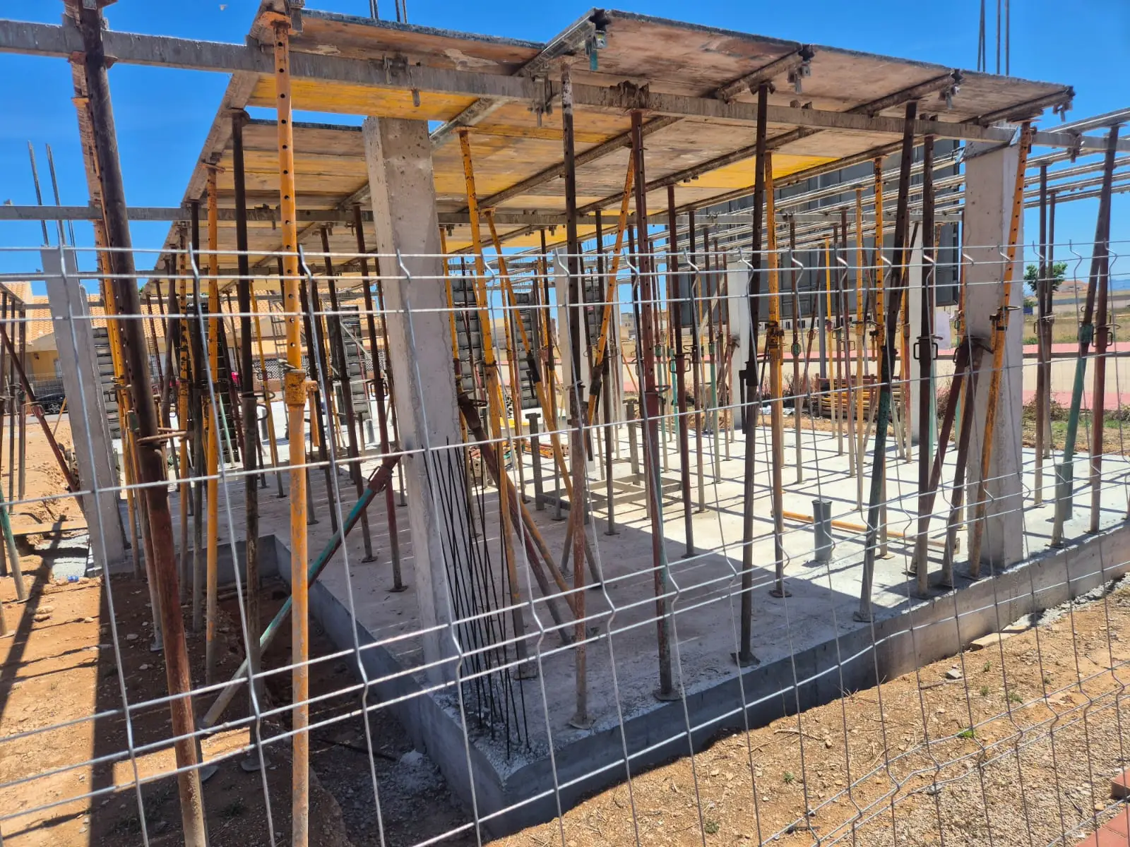 Roldán Villa 8317 — photo 18
